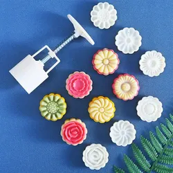 Mooncake Mold Mid-Autumn Festival Hand-Pressure Flower Moon Cake Mould DIY Hand Mooncake Pressure Fondant Decoration Tools