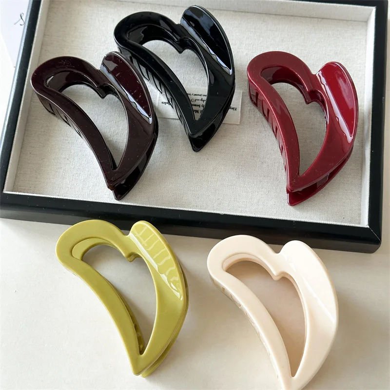 

French Retro Heart-shaped Hollow Grip Clip High-end Shark Clip Back of Head Plate Hair Clip High Hair Volume Hair Accessories