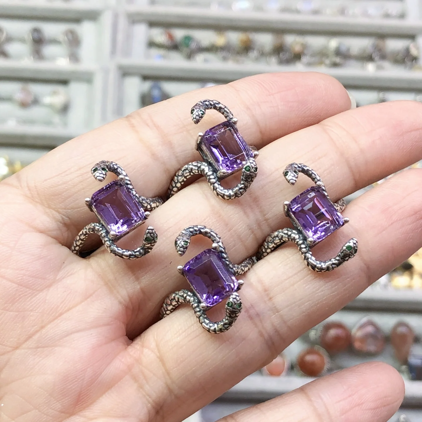 

1Pc Fengbaowu Natural Amethyst Snake Ring 8x10MM Rectangle 925 Sterling Silver Reiki Healing Stone Jewelry Gift Women