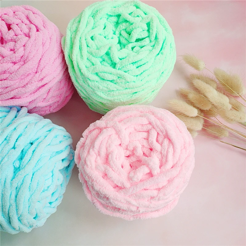 Soft Chunky Blanket Knitting Yarn, Thick Polyester Jumbo Weaving Crochet Craft Yarns for Throw Blanket Pillows 95g/1Ball