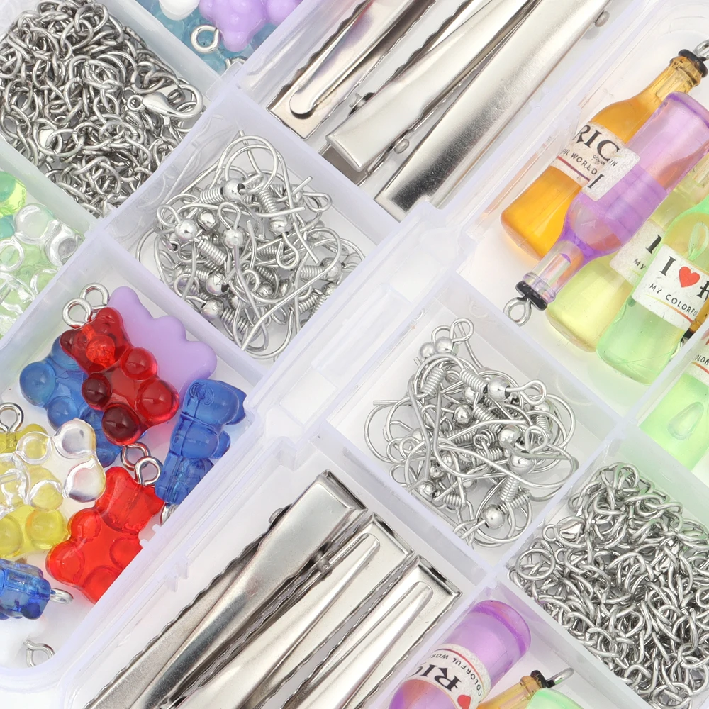 10 Gitter mehrfarbige Acryl Mini Bär Anhänger Weinflasche Charm Anhänger für hand gefertigte Schmuck herstellung Kits DIY Ohrringe Schlüssel bund