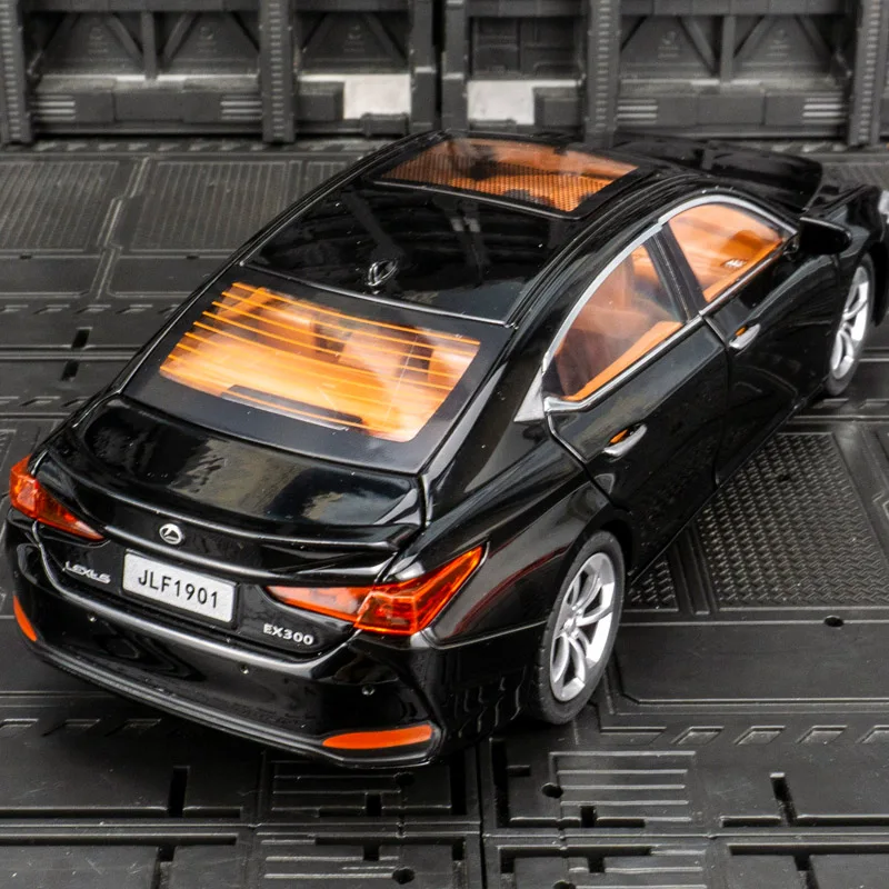 Puertas de modelo de coche de aleación Lexus ES300H 1:24 y capó de motor, el maletero se puede abrir adecuado para colección y se puede dar como regalo