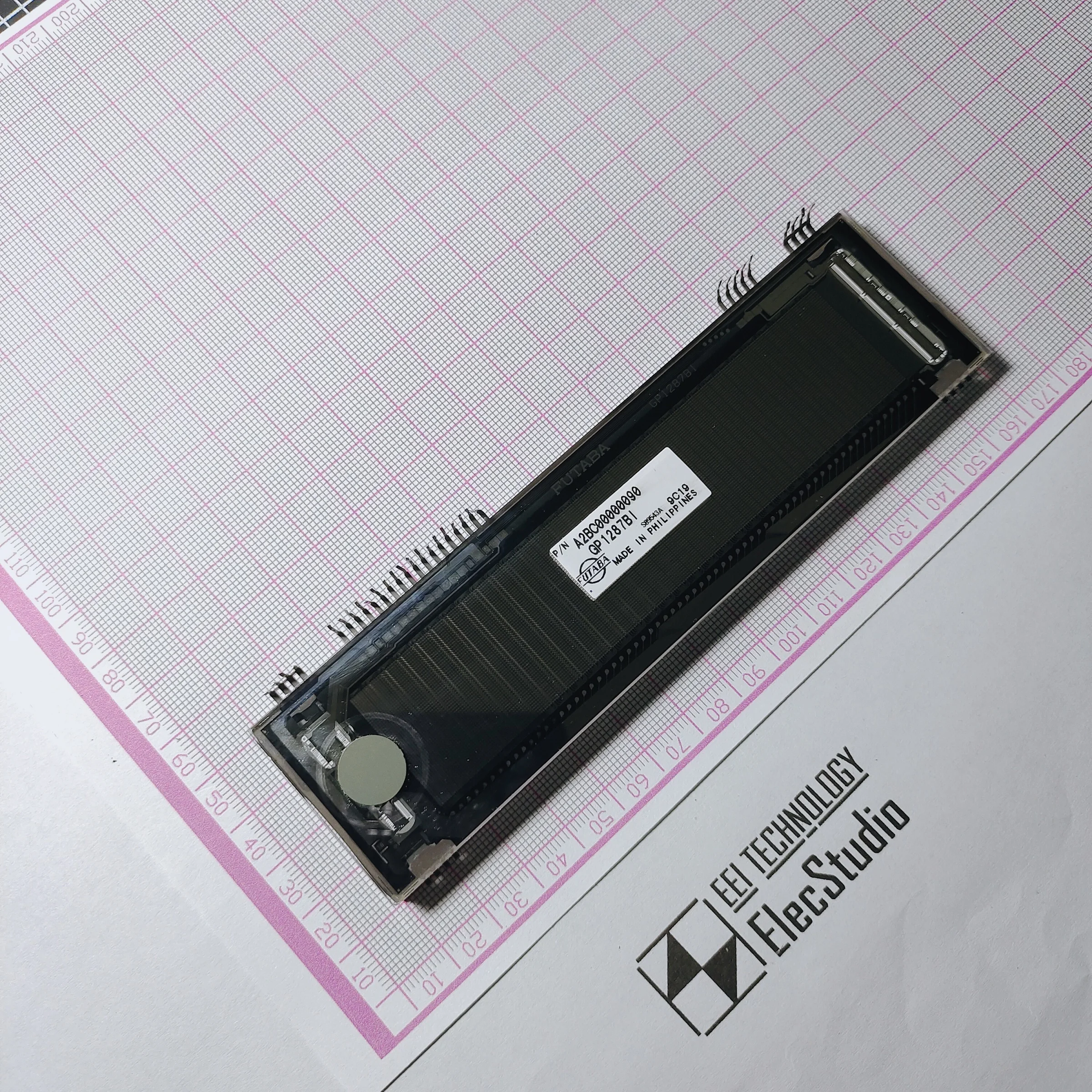 The Disassembly Parts of the GP1287BI/AI Futaba VFD256x50 VFD Lattice Fluorescent Display Screen Have a Good Color.