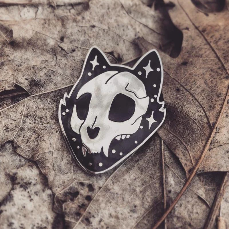 Gothic Cat Skull Hard Enamel Pin Punk Skeleton Animal Metal Badge Halloween Gifts Brooch for Jewelry Accessory