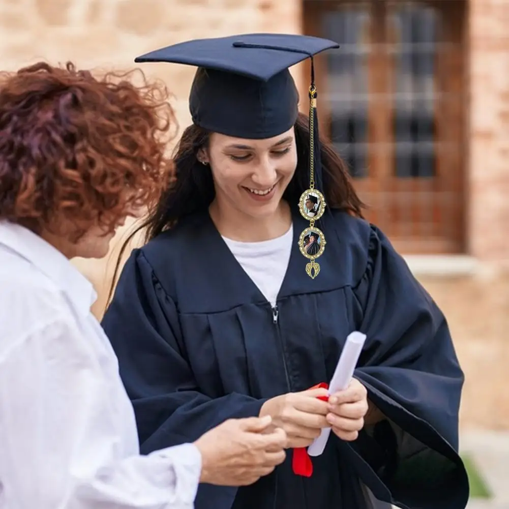 Выпускная-кисточка-подвеска-выпускная-кепка-на-заказ-кисточка-с-мемориальной-фотографией-класс-2025-фоторамка-кулон-подарок-на-выпускной
