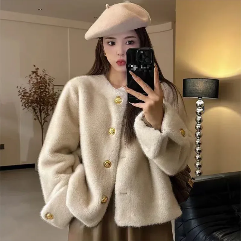 2024 New Fur Coat Women Winter High Quality Fashion round collar Faux Fur Coat Artificial Fox Short Jacket