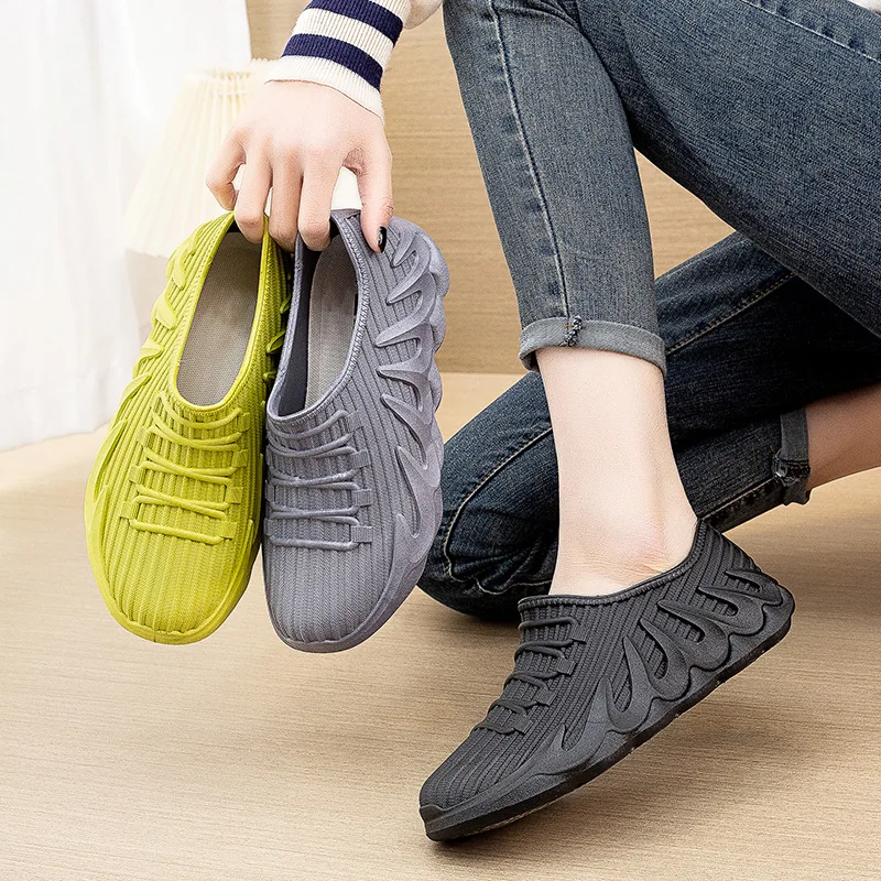 Botas De Lluvia Mujer Sports Rain Shoes Couples Casual Slip-on Flats Waterproof Rubber Shoes Women Work Garden Galoshes Footwear