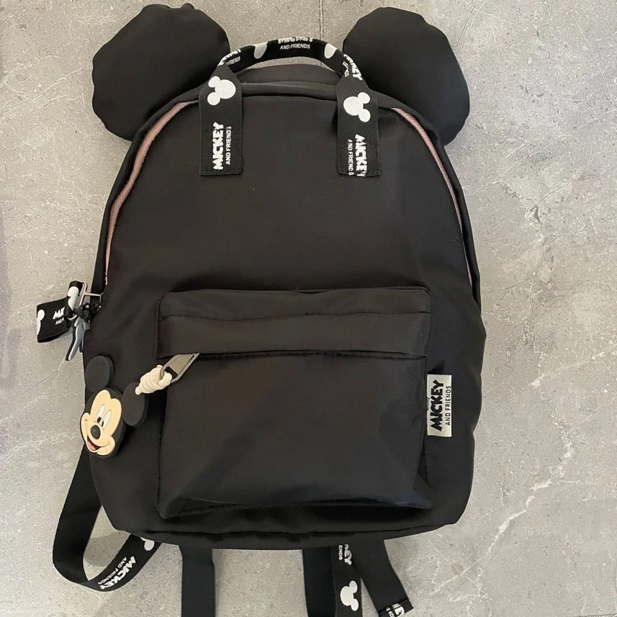 

Disney Cartoon Minnie Mickey Mouse Kids Backpack Girls Lovely Schoolbag Kindergarten gift