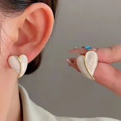 White Yellow Heart Stud Earrings for Women Trendy Enamel Oil Cute Small Earrings Wedding Party Elegant Jewelry Girlfriend Gift