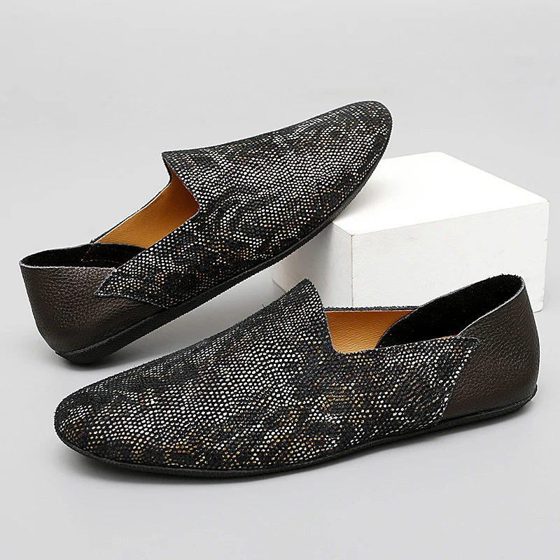 

New Soft Soled Lightweight Men Loafers Are Breathable Comfortable Full of Vitality Personalized Sequin Trendy Shoes