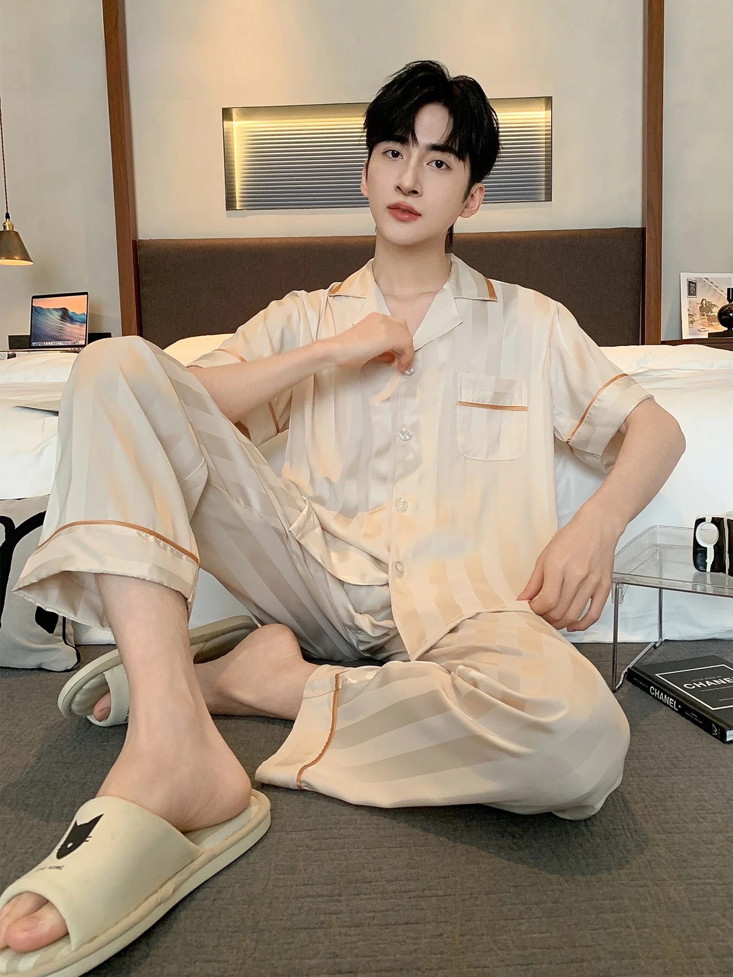 shanghai-story-2026-summer-ice-silk-short-sleeve-home-clothes-men's-dad-simple-embroidery-extra-large-sleepwear-gift-box-set