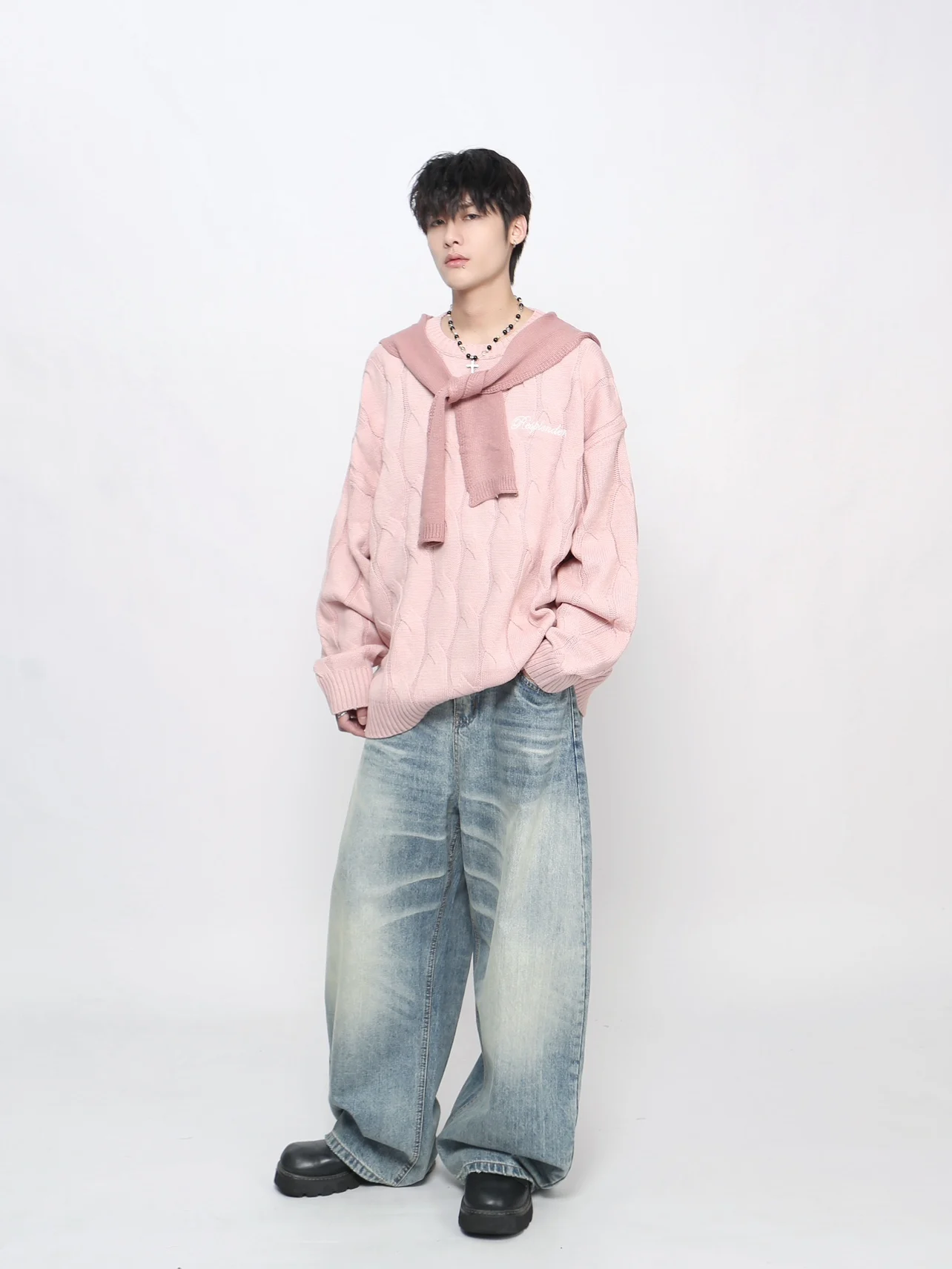 2025 Autumn Winter American Style High-End Men's Gray Shawl Knitted Top Loose Retro Casual Couple Pink Crew Neck Sweater