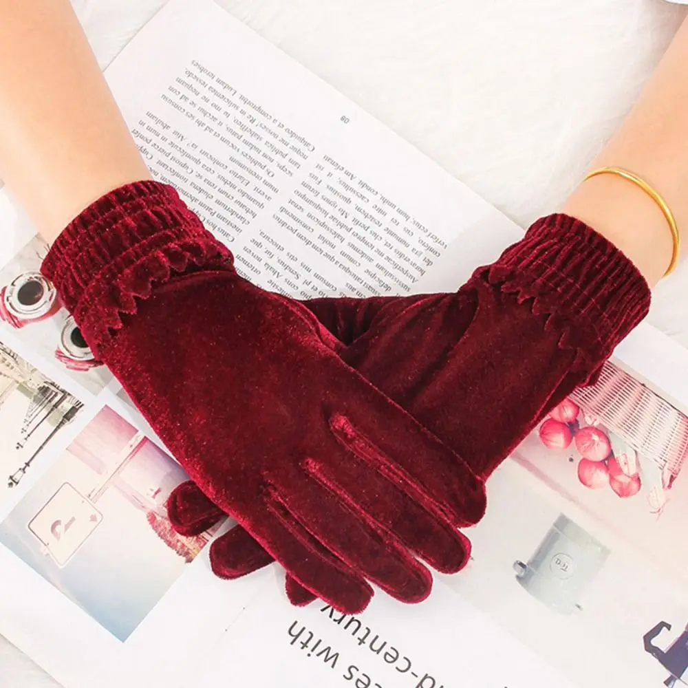 New Fashion Velvet Autumn Winter Thick Plush Women Gloves Full Finger Mittens Furry Warm Mitts