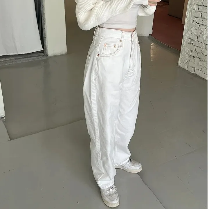 

White Denim High Waist Straight Leg Pants Embroidered Knots Applicable for All Seasons Casual Cotton Jeans
