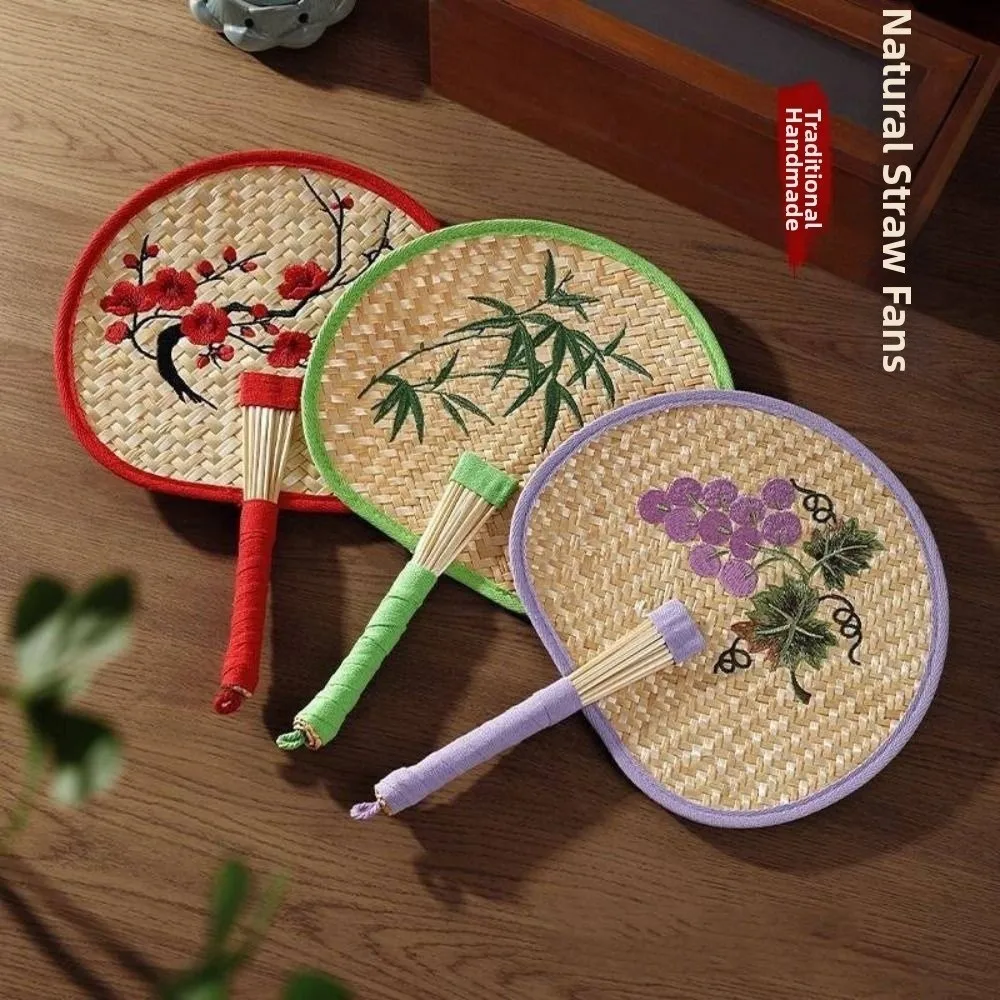 Compact Chinese Style Hand-Woven Fan Retro Portable Cattail Fan Lightweight Eco-Friendly Hand Cranked Fan Summer Use