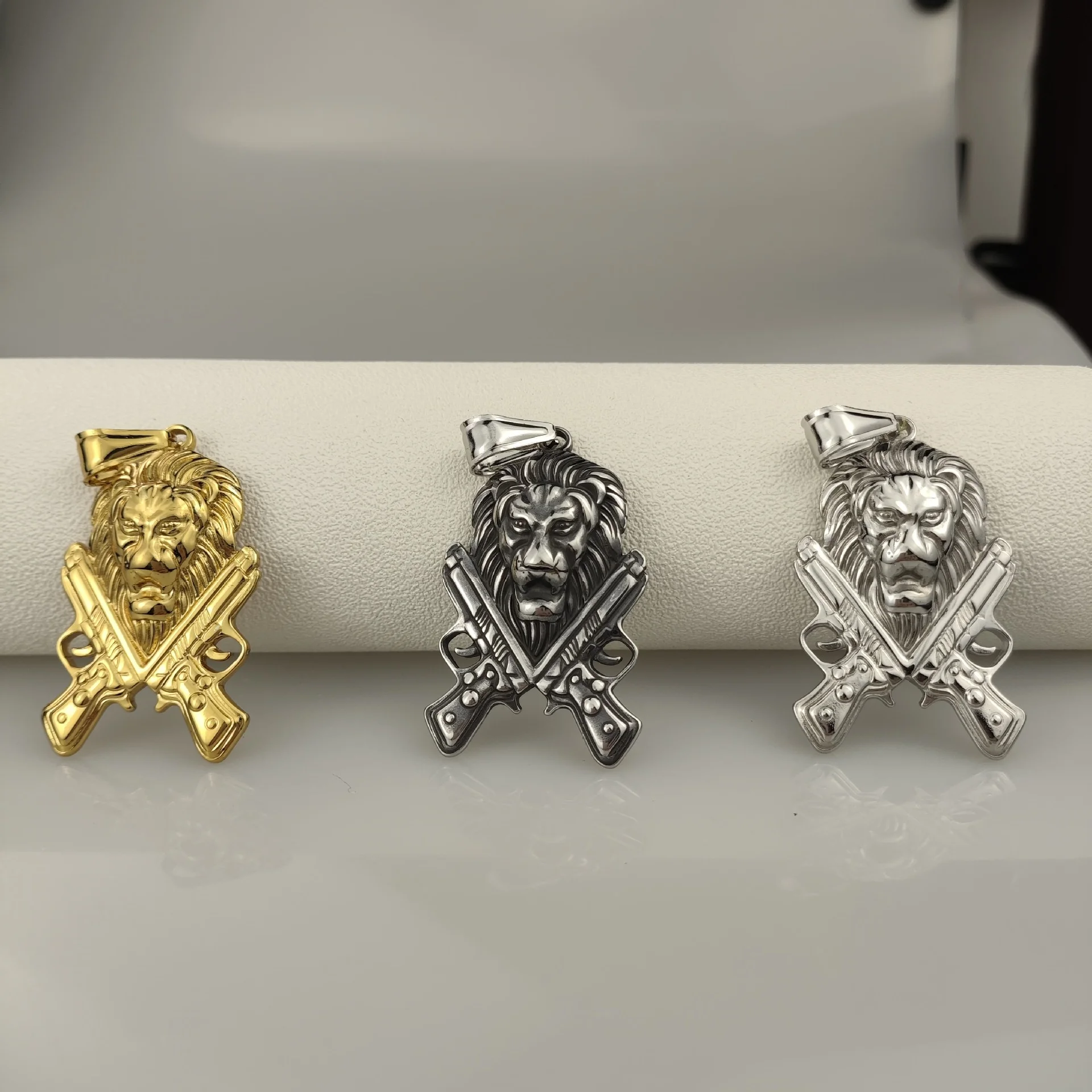 316L Stainless Steel Lion Head Cross Pistols Pendant Men Gothic Punk Charm Vintage Hip Hop Necklace Jewelry Gift