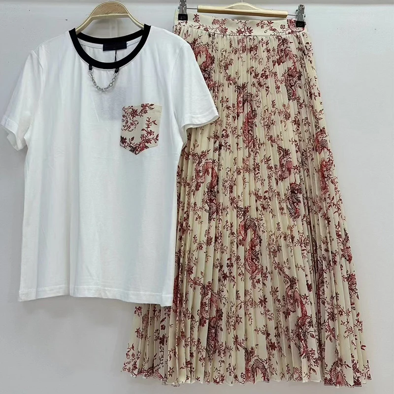 Vintage printed round neck short sleeve T two-piece set 2024 summer women\'s new + elastic waist loose pleated skirt fashion set