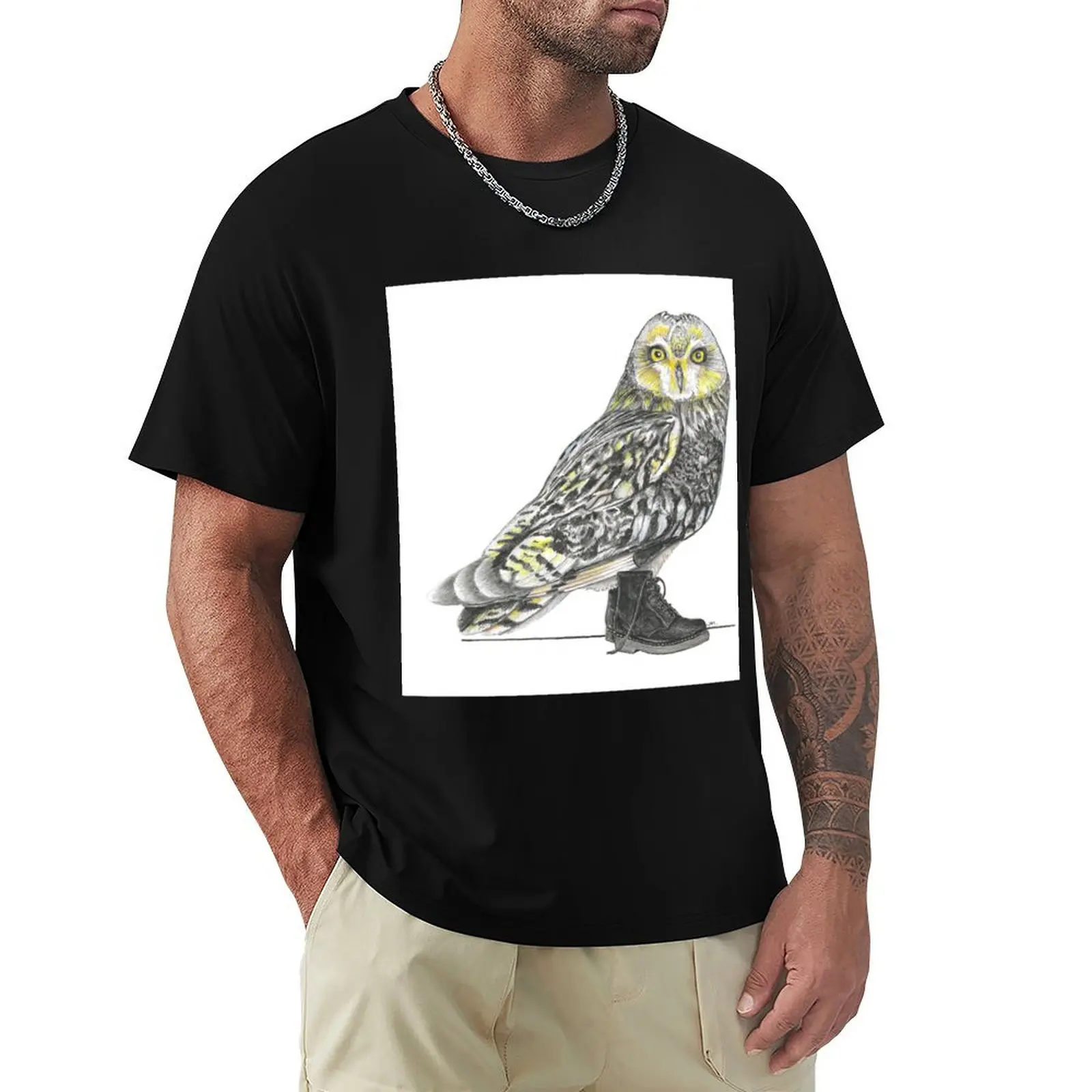 

Short-eared Owl in Boots T-Shirt Classic Basic Casual T-Shirt