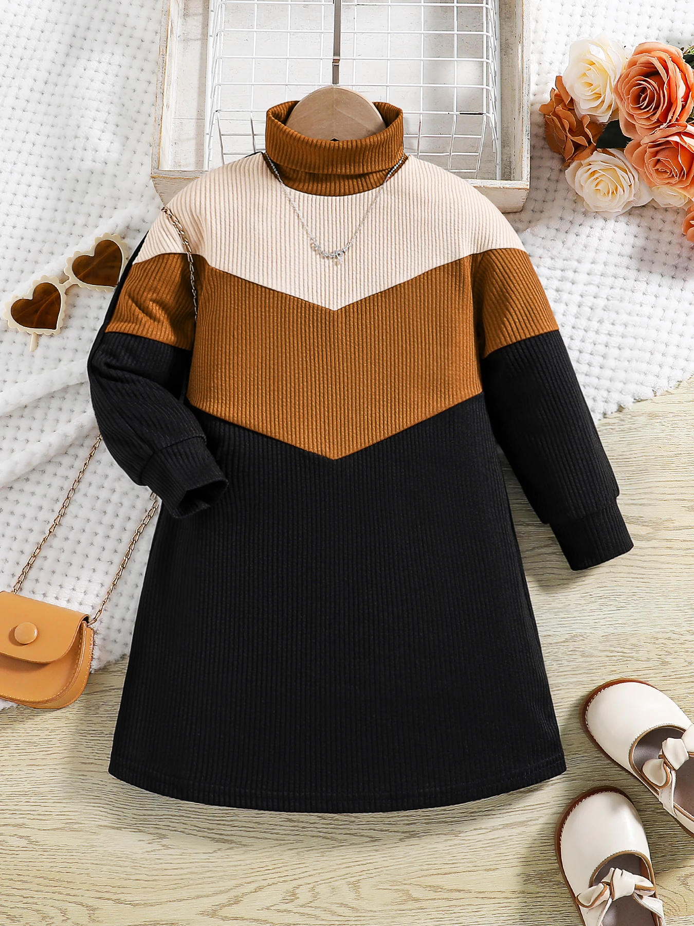 Children\'s Spring and Autumn Fashion Leisure 1 Piece Girls\' Color blocked Knitted High necked Dress Comfortable at Home