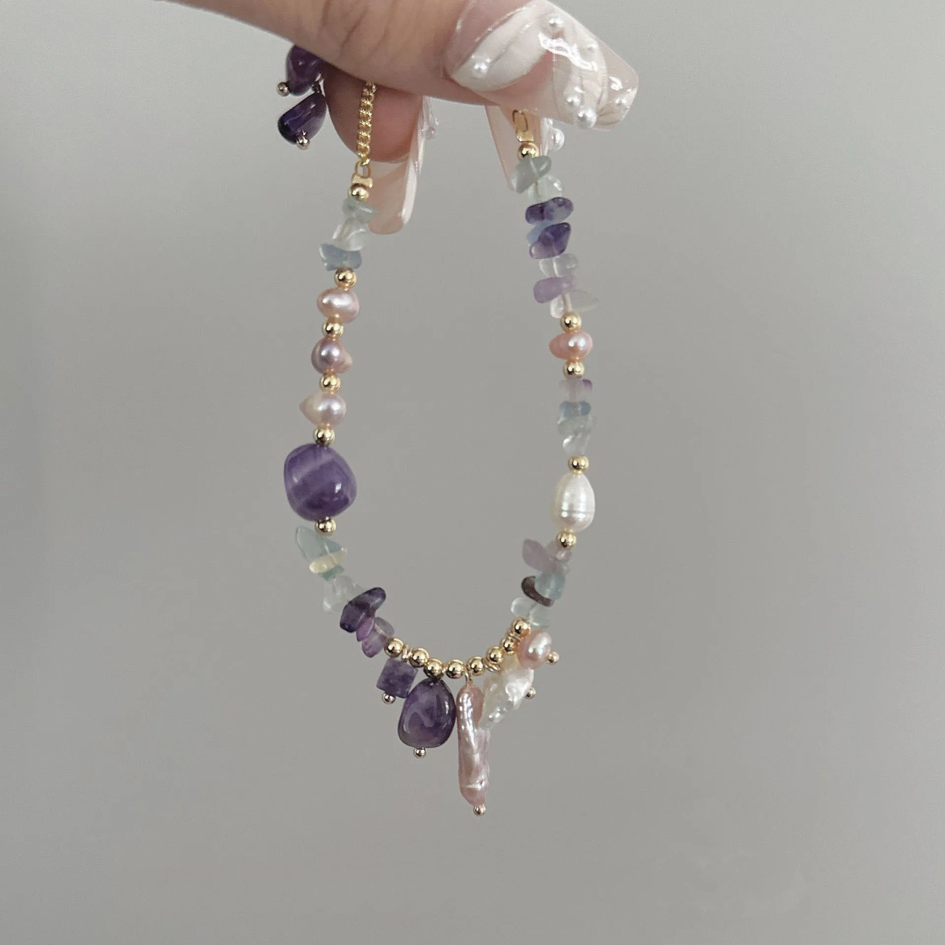 

Baroque Pearl Charm Irregular Small Natural Stones Crystal Amethyst Fluorite Beaded Strand Women Bracelets Jewelry Accessories