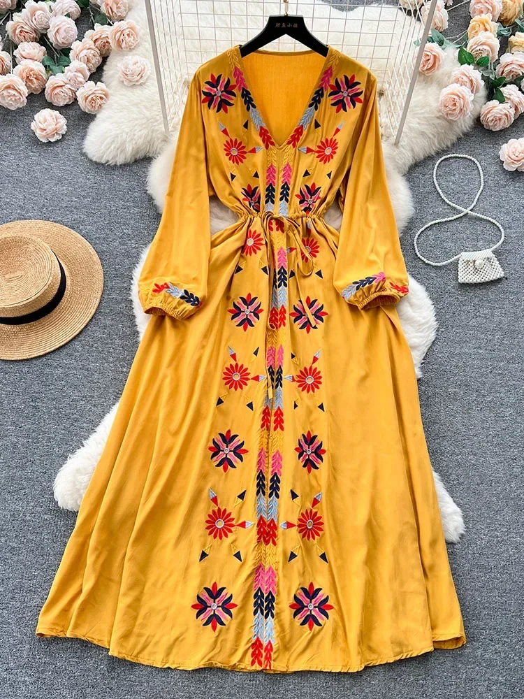 Women Spring Summer Vestidos French Sweet Embroidered V-Neck Drawstring Waist Wrap Retro Ethnic Style Fake Big Swing Dress D5823