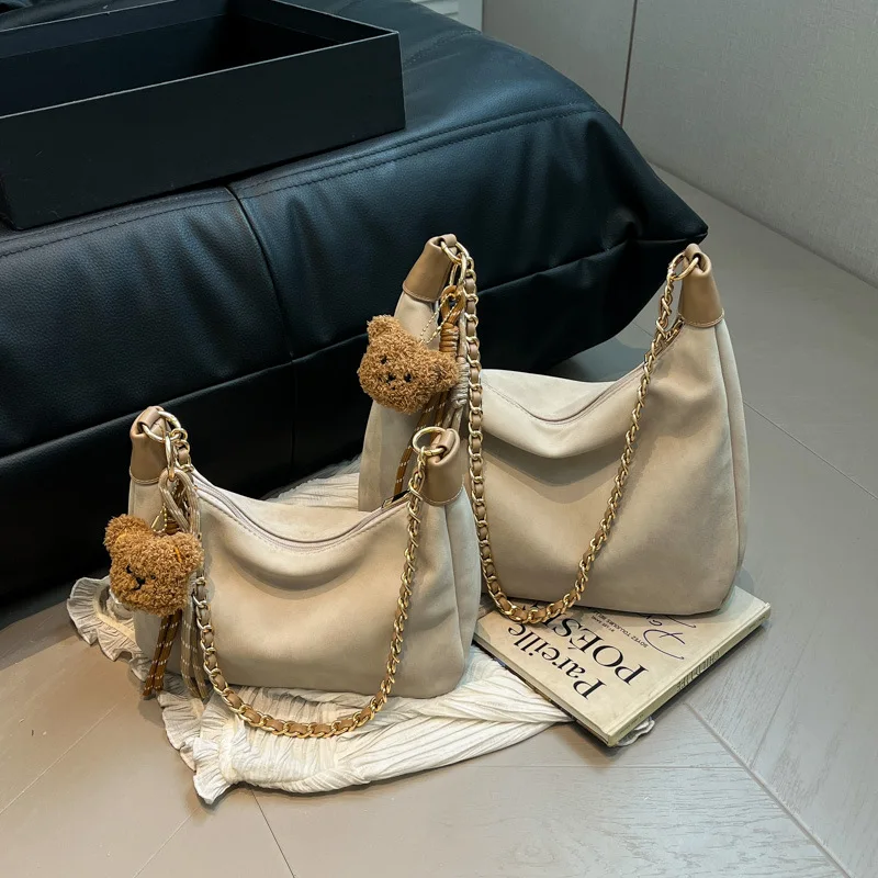 

New 2025 Spacious Casual Tote Bag for Women Minimalist Shoulder Handheld Purse Fashionable Handbag Gift