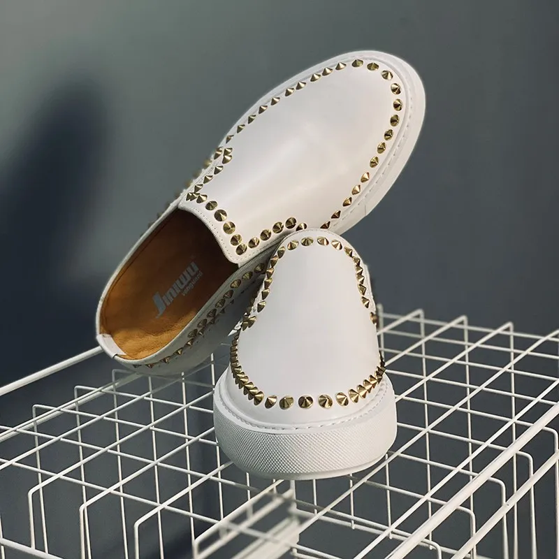 JINIWU 2026 Autumn White Closed Toe Slippers Cow Leather Rivet Slip On Lazy Mules Ultra Light Sole Men Shoes