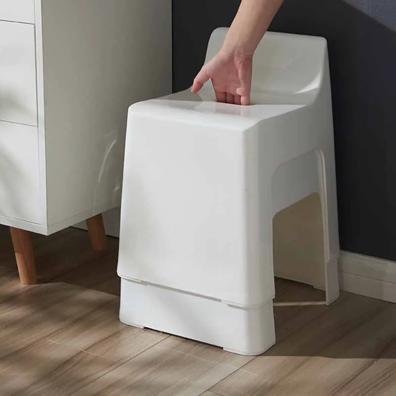 Toilette paziente sedia da bagno plastica antiscivolo Nordic piccola sedia ergonomica portatile Mini metallo Taburete Ducha mobili casa