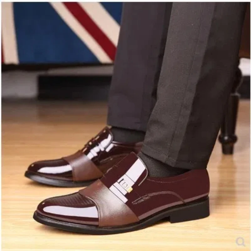 

Mens Formal Black Patent Leather Loafers Pointed Toe Slip On Shoes With Metal Buckle And Embossed Stripes Low Heel Comfortable N