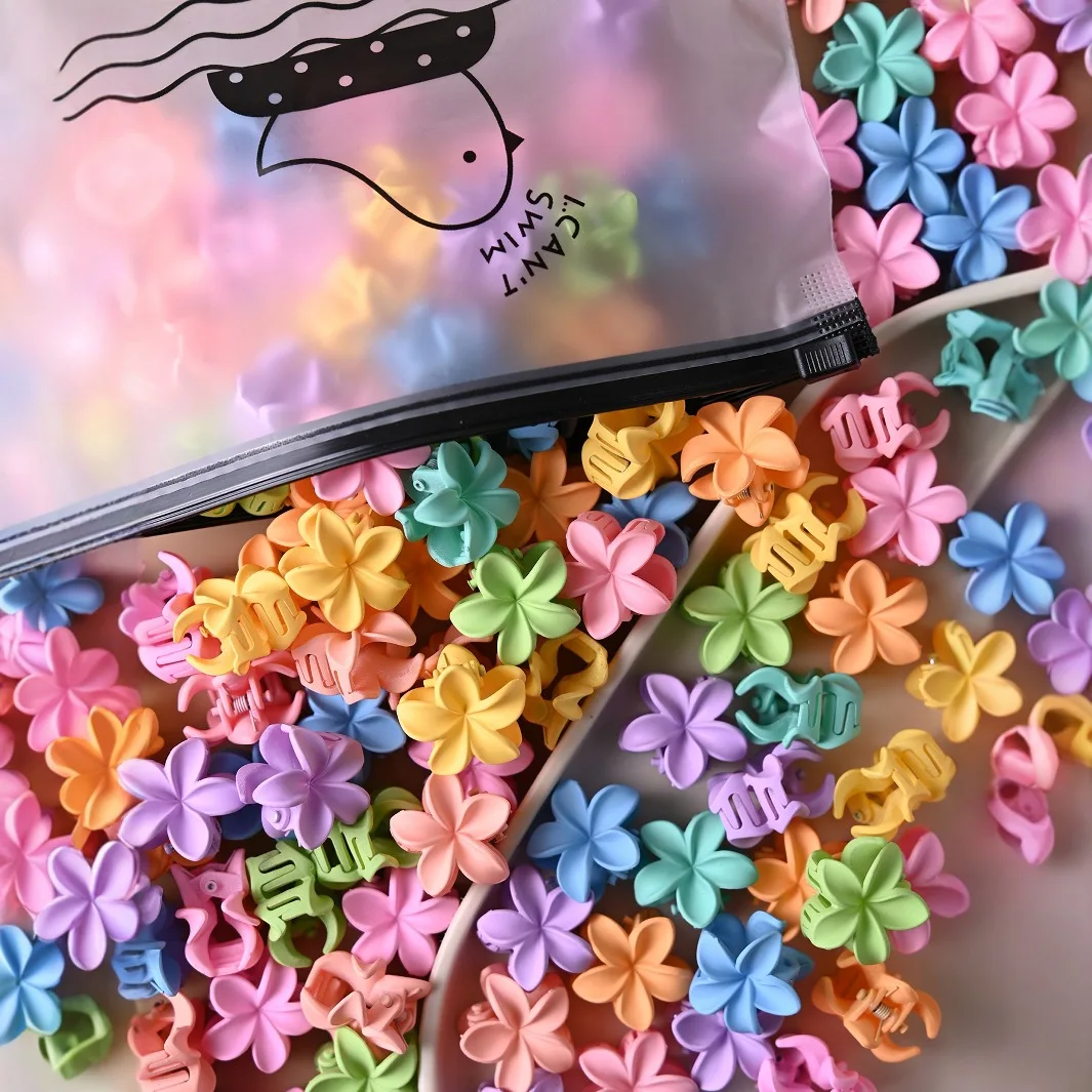 

10/20pcs Sweet Random Color Solid Frosted Flower Small Hair Claw clip Hair Side Clips Hairpins Barrette Kids Hair Accessories