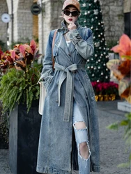 Jesienne dżinsowe trencze dla kobiet 2024 Jean Lapel Long Sleeve Belt Patchwork Loose Vintage Windbreaker Female Jacket