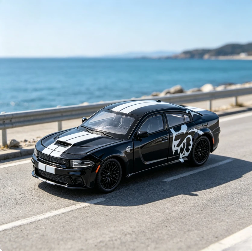 1:24 War Horse SRT Alloy Car Model Pull Back Sound and Light Study Tabletop Ornaments Youth Home Decoration Hobby Collection