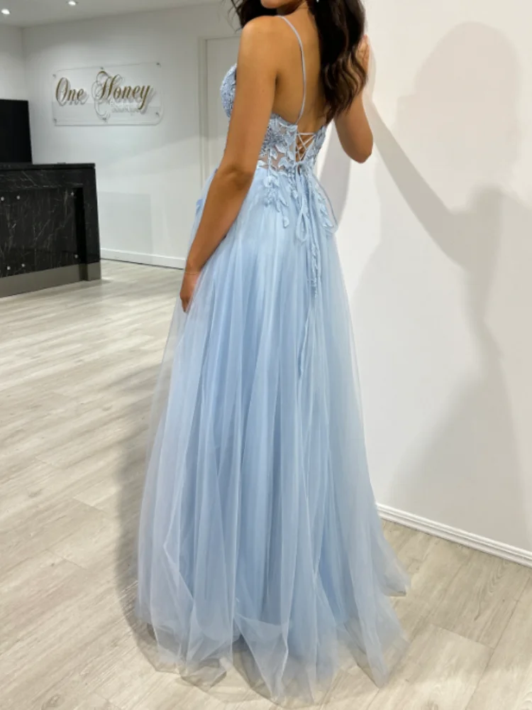 Light Blue A-line Tulle Evening Gowns V-neck Spaghetti Straps Backless Appliques Valentine\'s Day Beautiful Formal Evening Dress