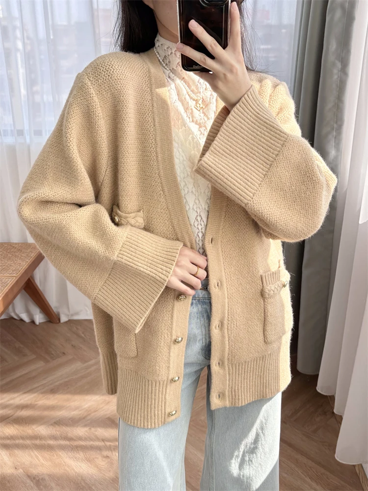 V-neck jacket Camel with metal buckle and flared sleeves, knitted cardigan, retro and lazy style,S Home 24 autumn new collection