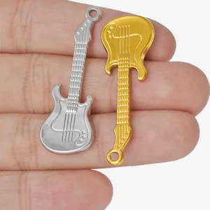 Edelstahl Gold -plattierte Reize, DIY -Halskette, Schmuckentdeckungen, Musiknoten, Horn, Gitarre, Blech, Schlange, Anhängergeometrie, 10pcs, Los 12 Hauptverkäufe Buzios für Halsketten - №7