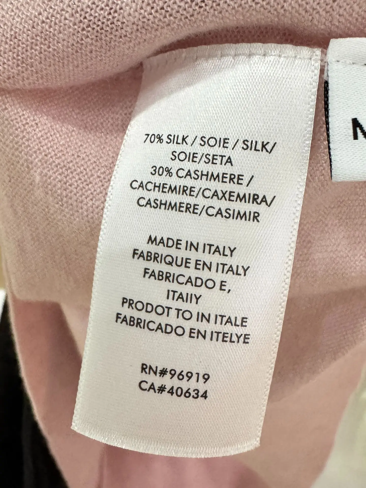 2025 letni nowy jedwabny kaszmirowy krótki rękaw wysokiej jakości prosty sweter z dzianiny na wszystkie mecze cienki T-Shirt damski