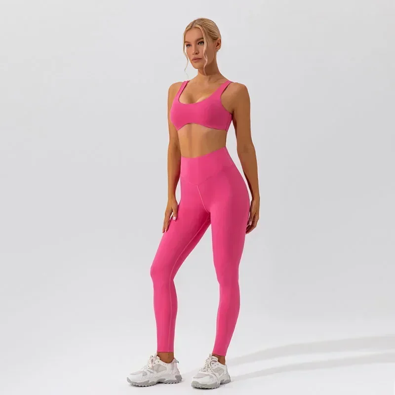 

New Naked Hip Lift Yoga Suit Set For Women's Speed Dried Running, Sports, And Fitness