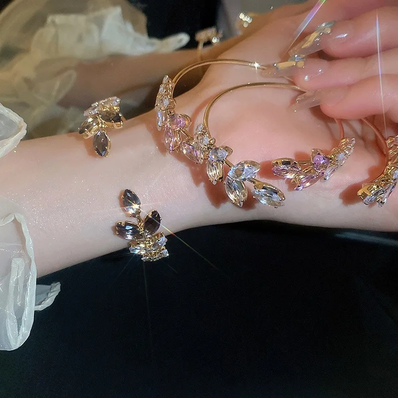 Luxurious Delicate Zircon Leaf Gold Color Open Bracelets for Women New Fashion Shiny Colorful Bangles Wedding Jewelry Gift