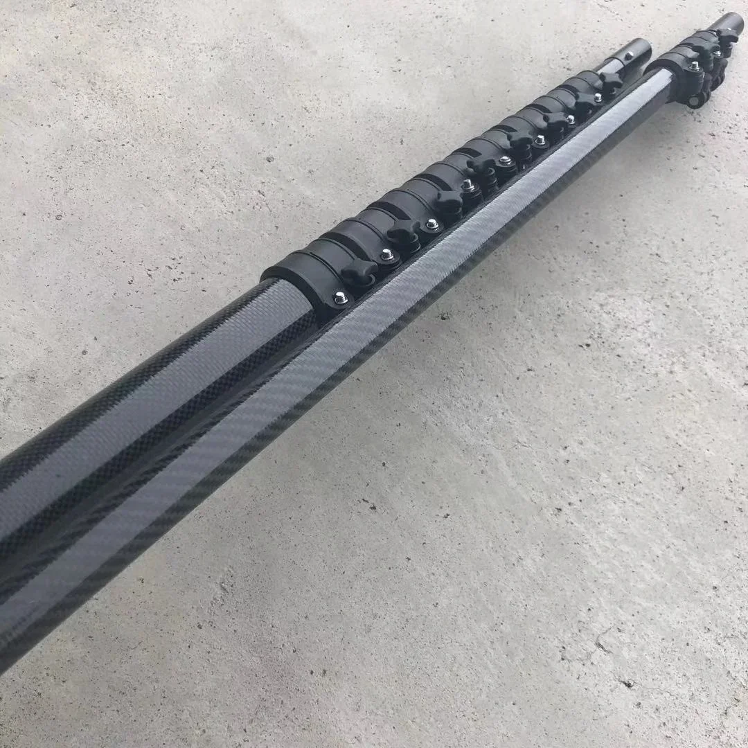 عمود تلسكوبي عالي الأداء 40 قدم ~ 70 قدم 100% من ألياف الكربون لتنظيف النوافذ