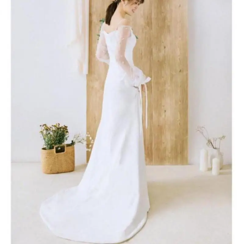 Spaghetti Straps Wedding Dress With Small Train New Soft Satin Simple Bridal Dress Elegant Beading Long Party Dresses Customized