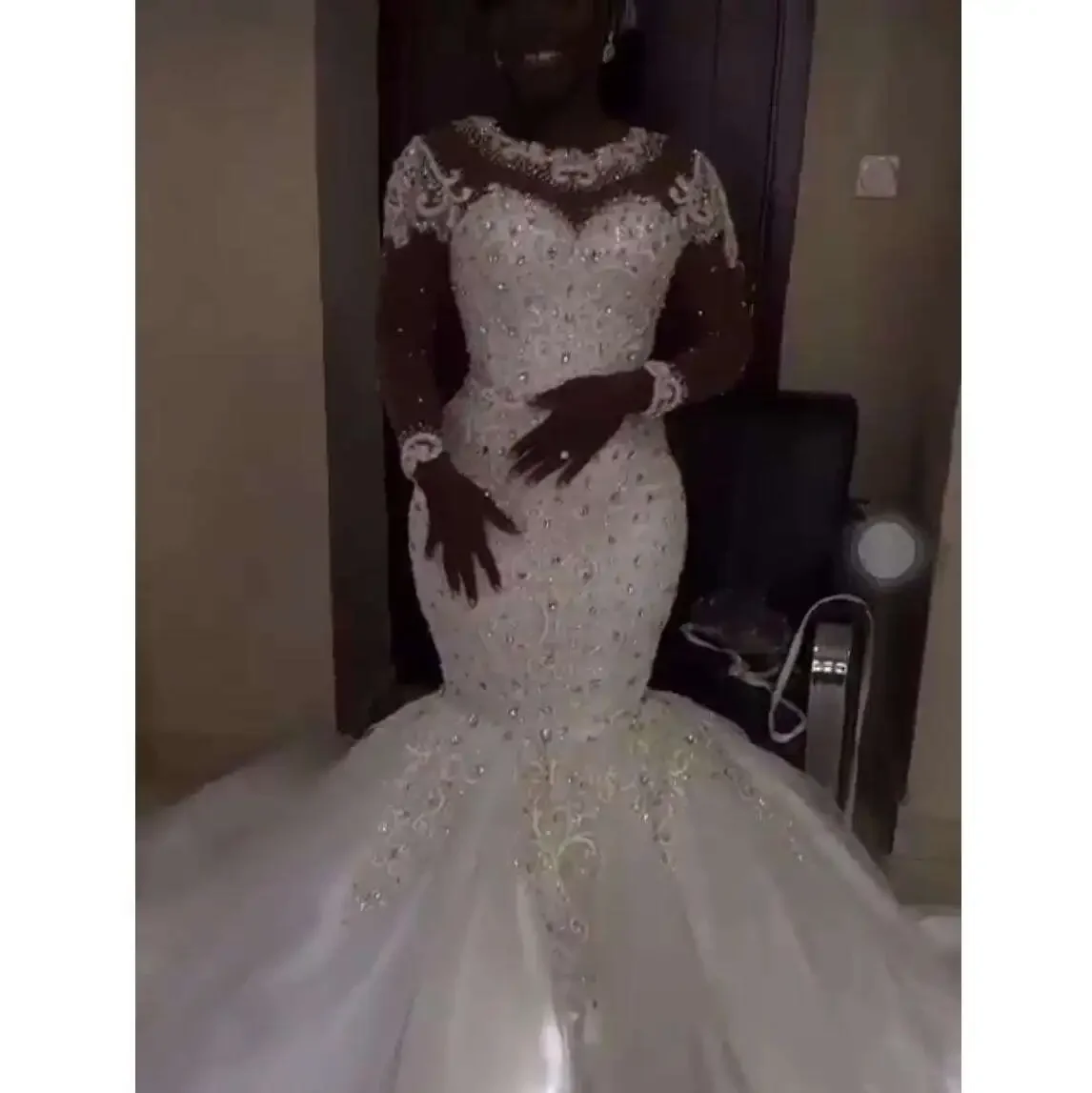 Personalizado romântico colher pescoço apliques cristais vestido de casamento vestido de noiva sereia 2024 africano mangas compridas vestido de noiva