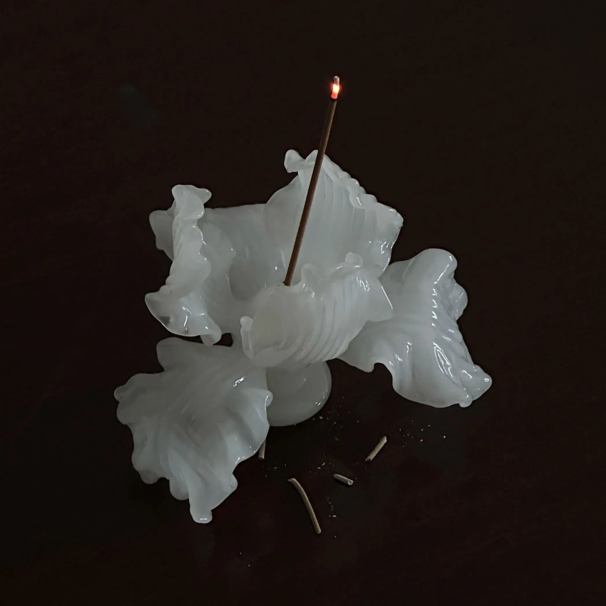 Hand Made Iris Flower Incense Holder Ornament Insert Seat Line Incense Burner Vertical Decoration Aromatherapy Storage