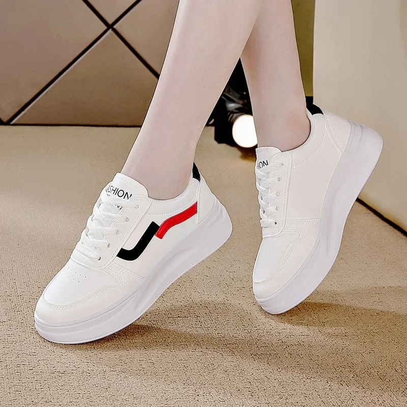 

Women's Thick Bottom Slip-On Shoes Spring 2025 Fashion Soft Anti-Slip Versatile Casual Sports White Shoes PU Insole