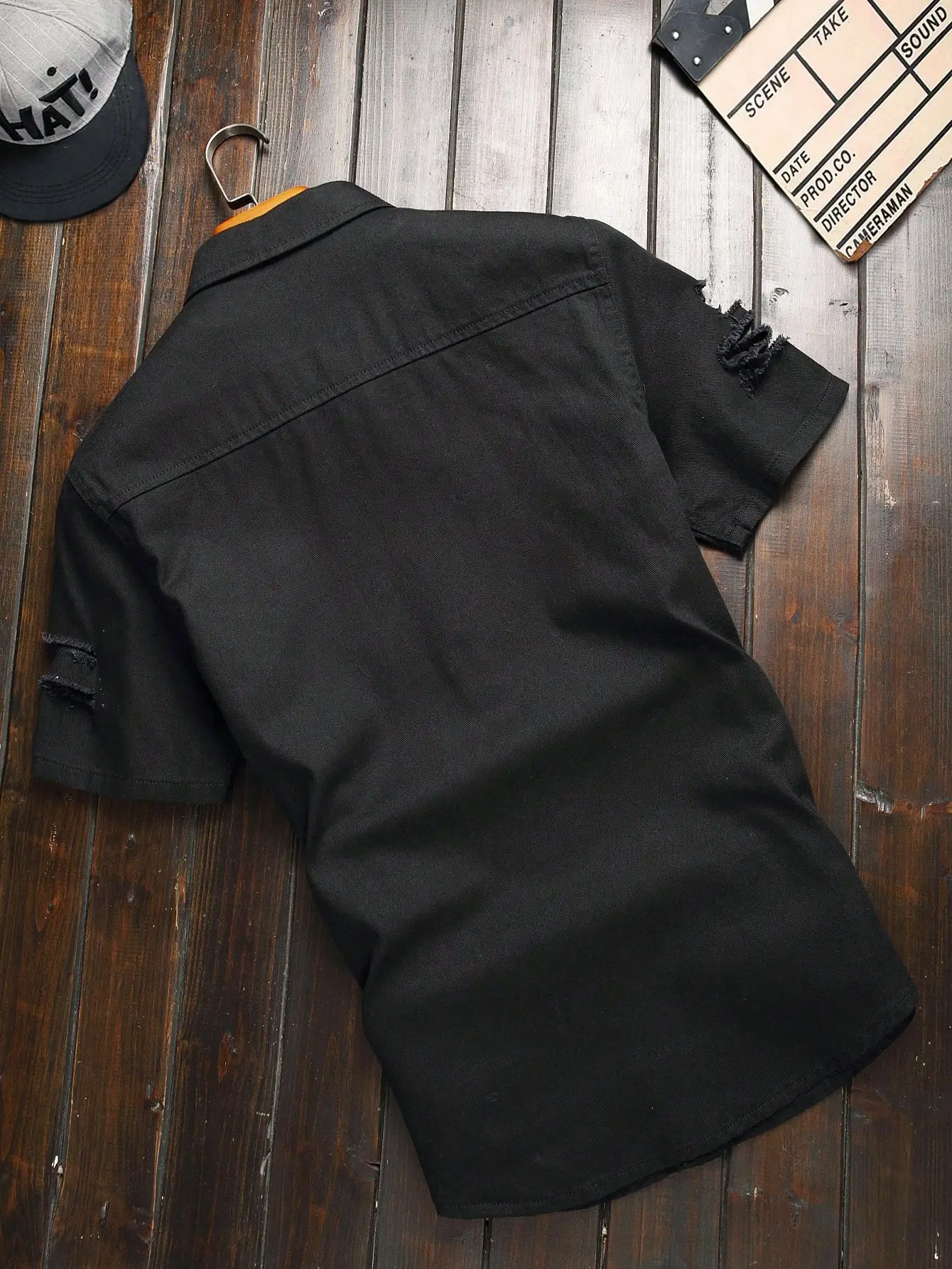 

Men Ripped Flap Pocket Denim Shirt Short Sleeve