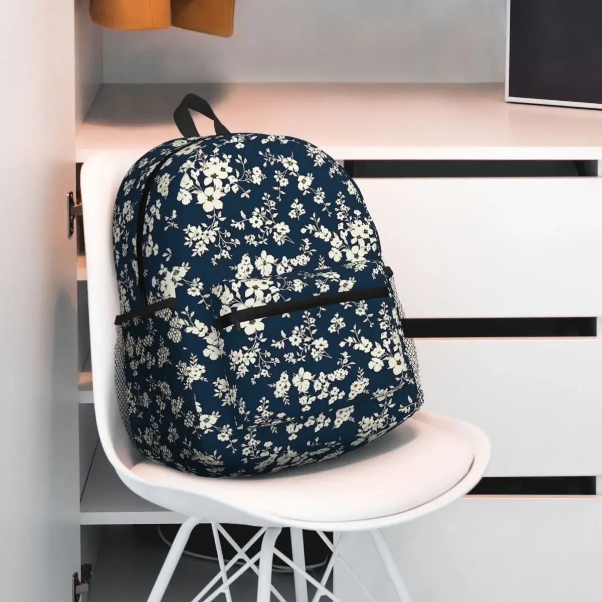 

Cute Flowers On Blue Student Backpack School Bag Hiking Travel Daypack for Men Women Fashion Bookbag Shoulder Bags