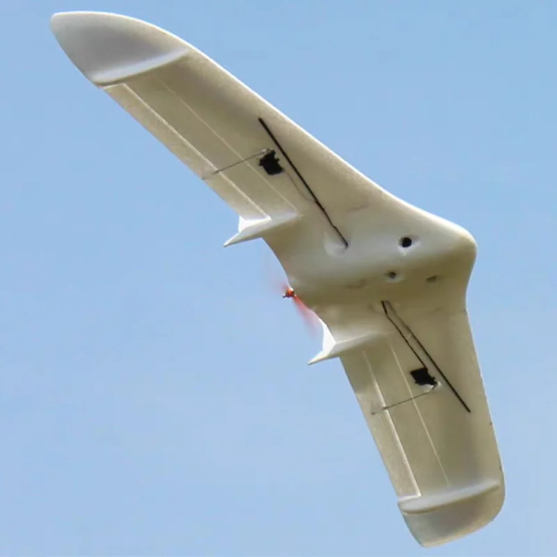 Z84 Dreiecksflügel Flying Wing Racing Hochgeschwindigkeitsmodell Ferngesteuertes Flugzeug Starrflügel Anti-Drop-Spannweite 840 mm – Detail 5