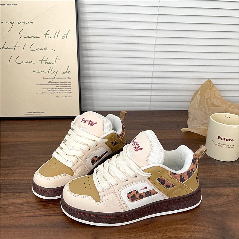 Leopard Platform Bread Shoes Winter New Niche Vintage Lace-Up Casual Low-Top Single Shoes