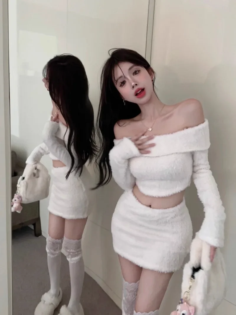 

Pure Sexy Hot Girl Suit Women's Winter Off Shoulder Short Plush Top Wrapped Hip Mini Skirt Two-piece Set Fashion Female Clothes