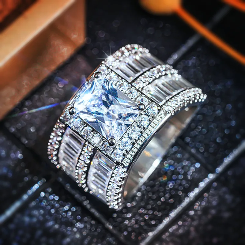 European and American Heavy Industry Fully Inlaid Zircon Ring Design, Wedding Wide Version Design, Personalized Classic Jewelry