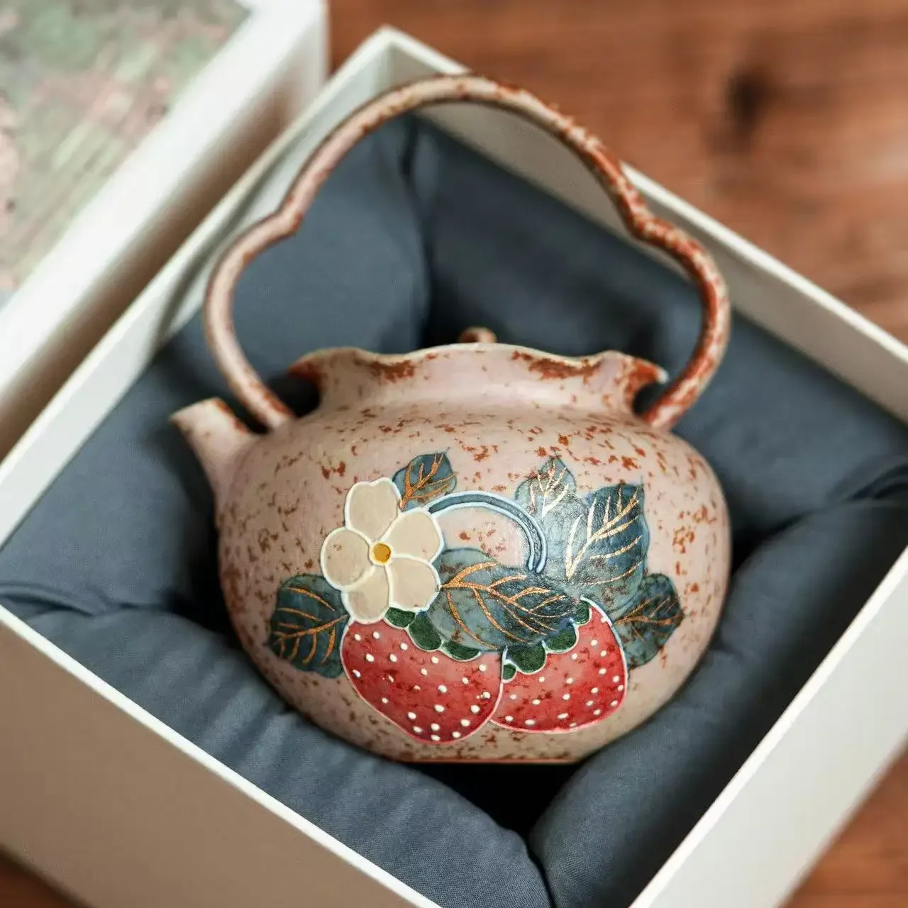 150ML Flint Red Ceramic Tea Making Teapot Tea Making TeaSet Hand-painted Stacking Carving New Chinese Tea Making Utensil Teapot